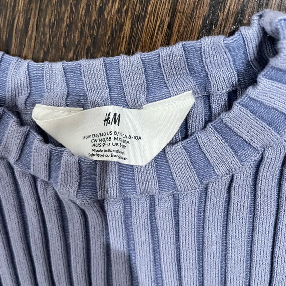 Cropped Light Blue H&M Top - Picture 2 of 3